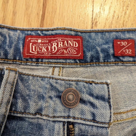 *NWT* Lucky Brand 121 Slim Distressed Jean 30x32 - Picture 8 of 8